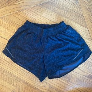 COPY - Lululemon hotty hot black cheetah print shorts size 4